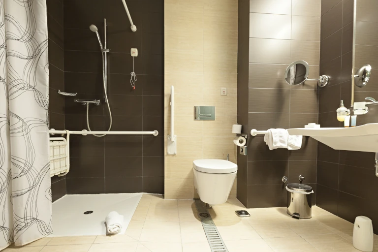 Barrierefreies Bad mit Dusche